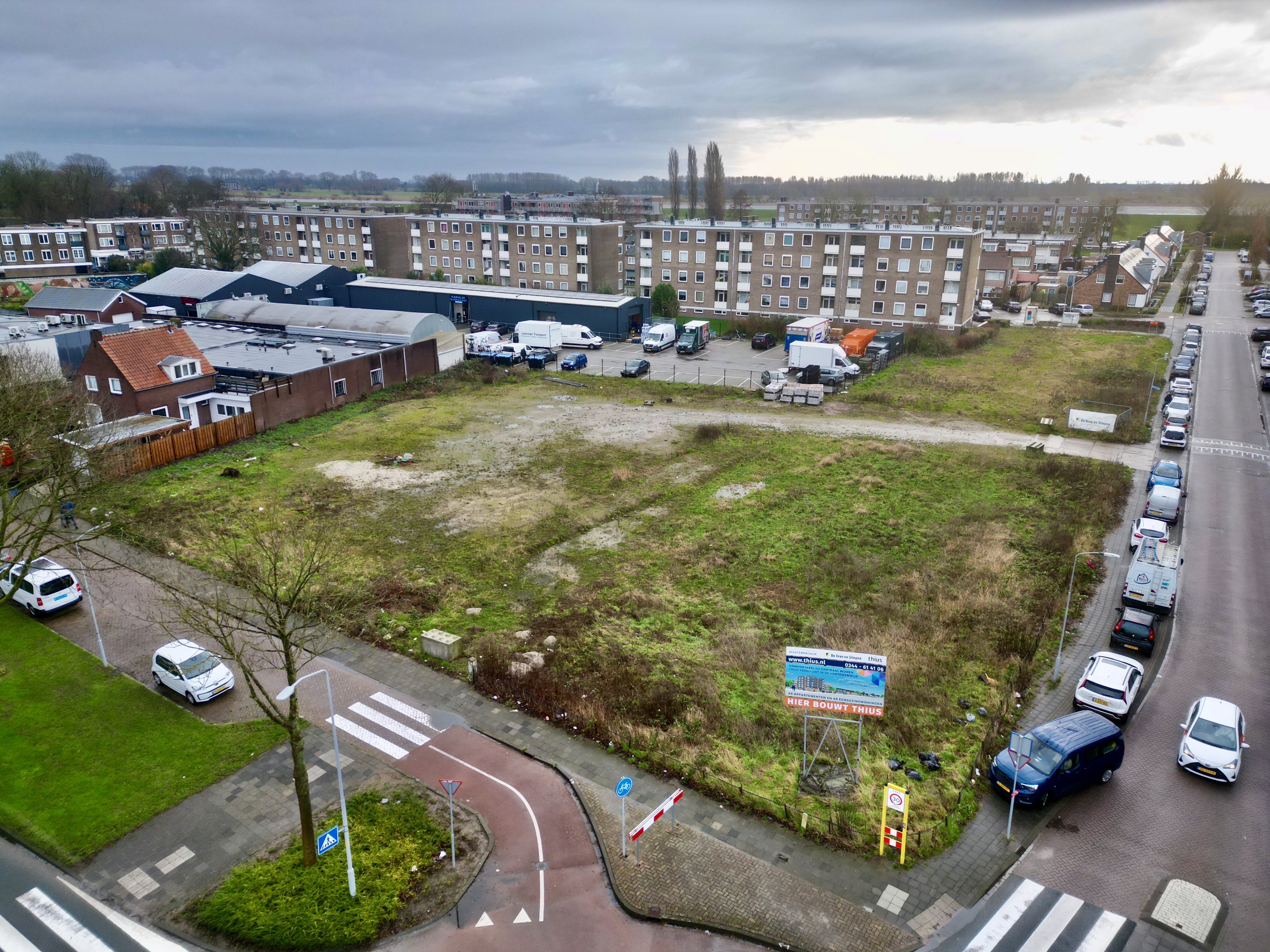 Ontwikkeling Hertog van Gelre, Tiel